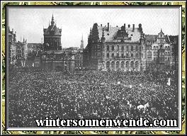 Kundgebung auf dem Heumarkt in Danzig am 25. April 1919 
gegen die Abtrennung der deutschen Stadt vom Reich.