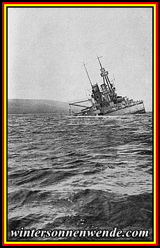 Linienschiff 'Bayern' wird in Scapa Flow versenkt.