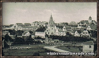 Tsingtau mit Kirche. Sieht es nicht aus wie ein deutsches
Musterstädtchen?