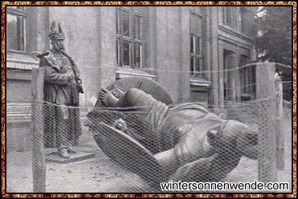 Von den Litauern gestürzte Denkmäler in Memel
