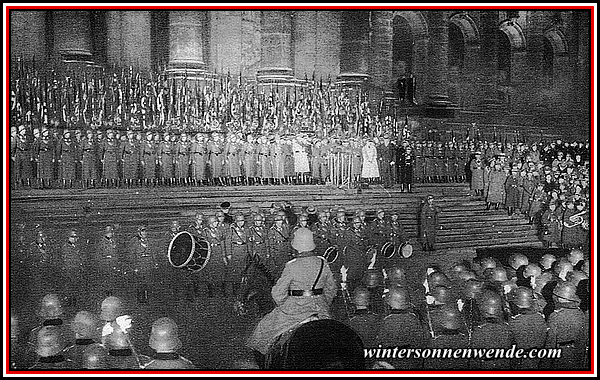 Saar-Rückgliederungsfeier in Berlin vor dem Reichstag.