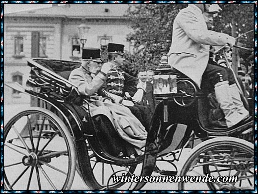 Kaiser und Thronfolger auf der Fahrt nach Schönbrunn.