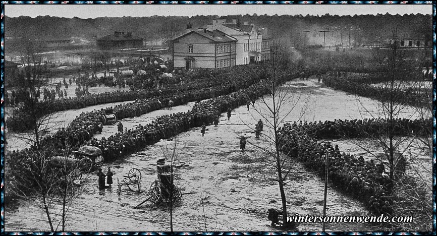 Brotausgabe an 15.000 russische Gefangene.