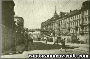 Bridge connecting the northern and southern parts of the Jewish Residential Quarter.